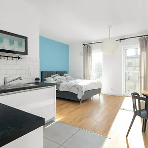 https://very-berry-zwierzyniecka-30.poznan-hotels.com