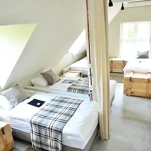 https://5-point-hostel.gdanskhotel.org