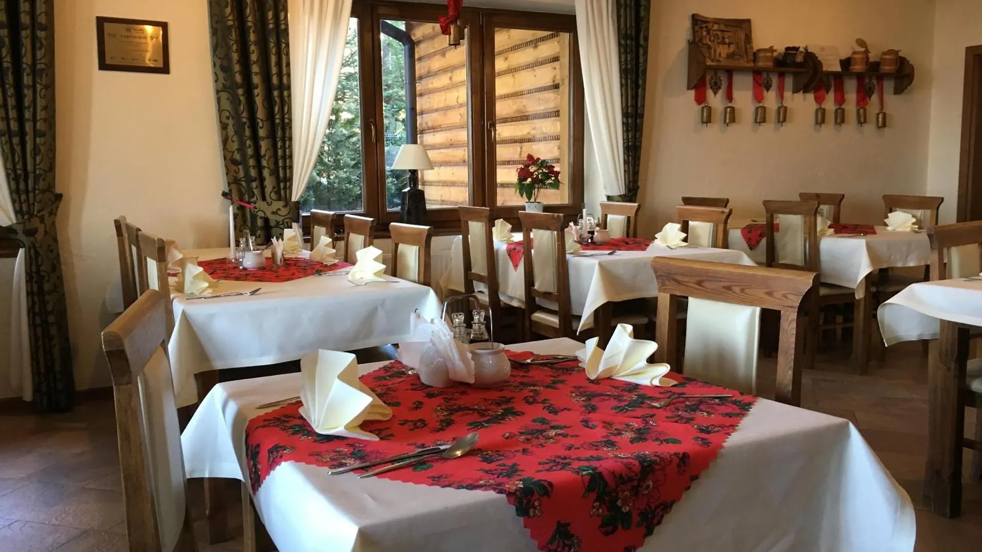 ***  זקופאנה Hotel Dwor Karolowka פולין